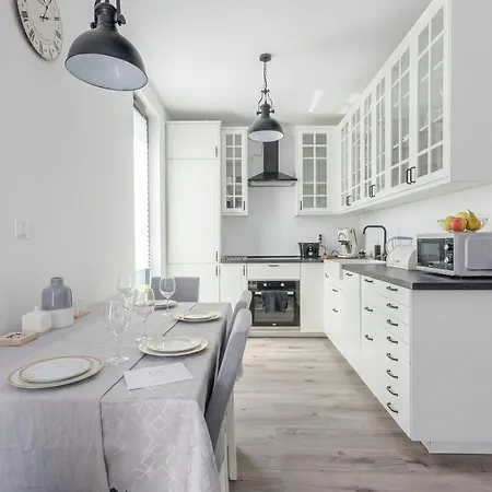 сlose-central - Center - Cozy -kollataja Apartment *